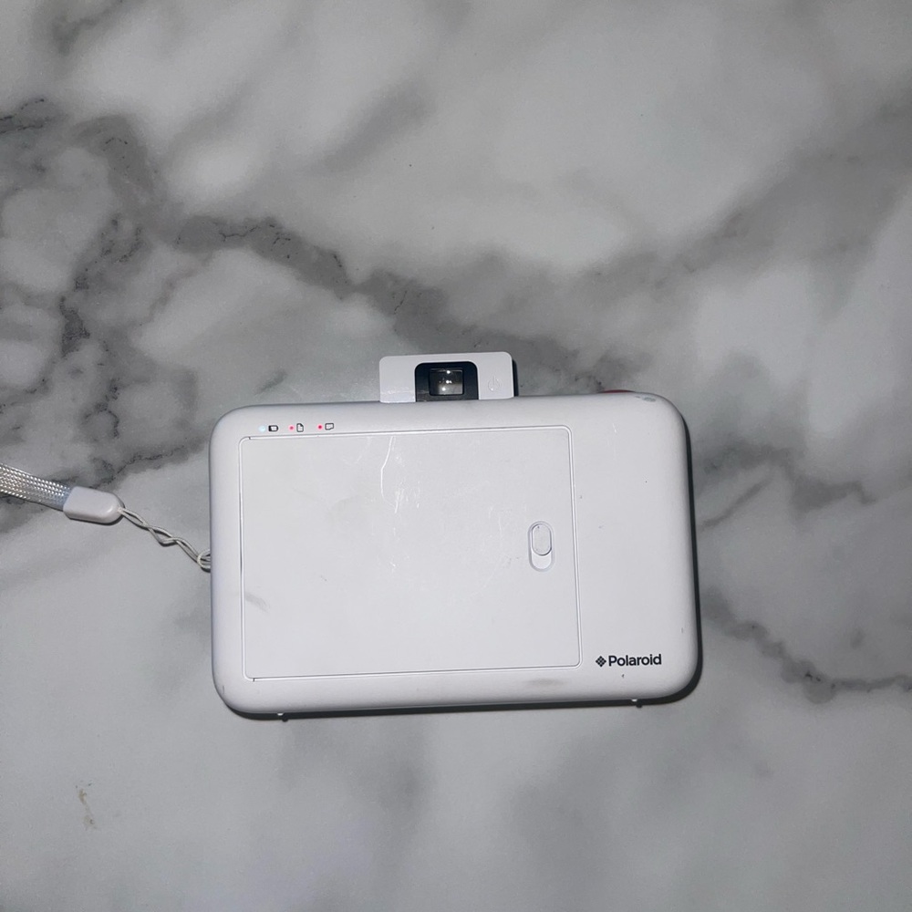 Polaroid Snap Camera - Picture 2 of 5